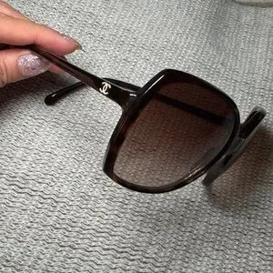 CHANEL | Accessories | Chanel Brown Sunglasses 524 Dark  display picture 2